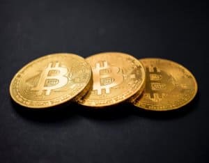 Best Bitcoin Brokers | Learnbonds - Photo by Dmitry Demidko on Unsplash